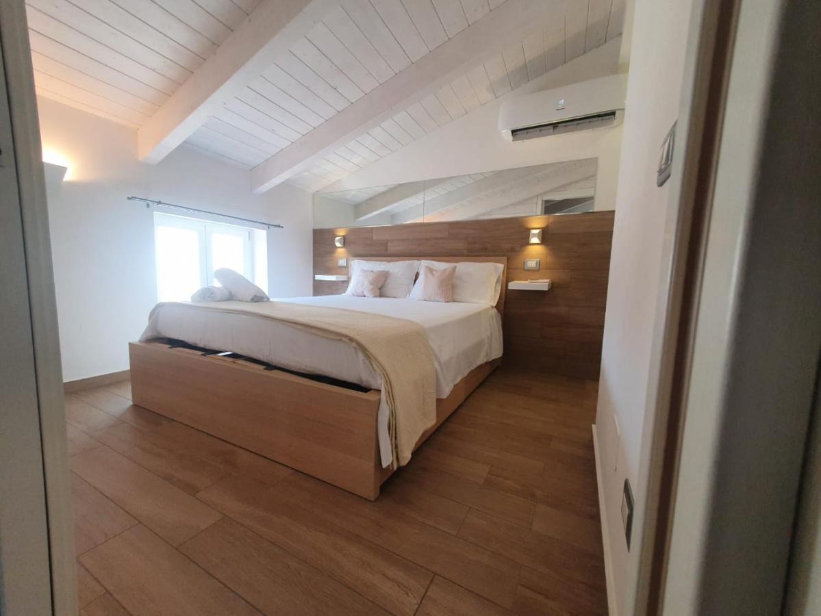 Casa Sofia- Fondi Vertice Rooms Buitenkant foto
