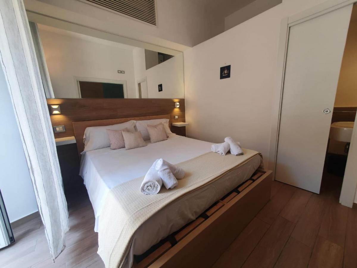Casa Sofia- Fondi Vertice Rooms Buitenkant foto
