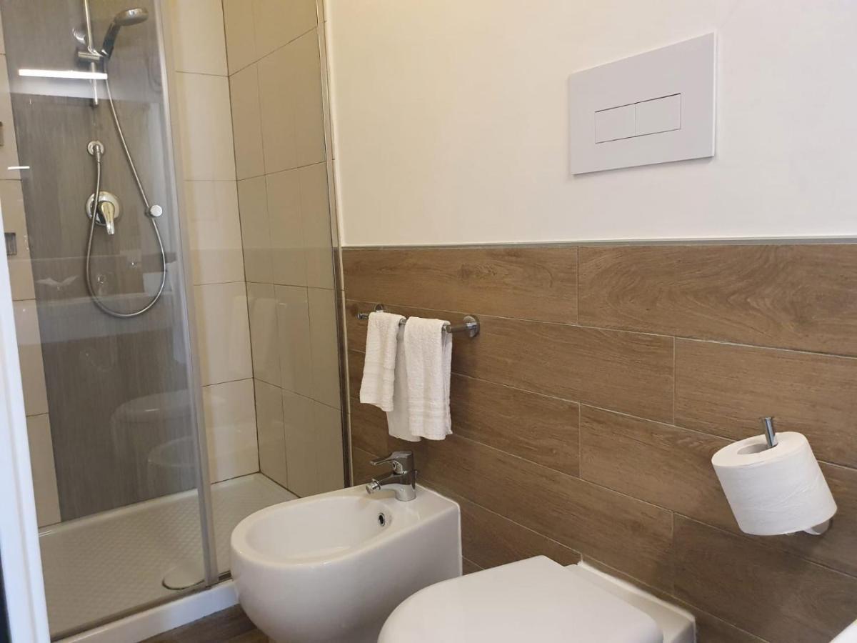 Casa Sofia- Fondi Vertice Rooms Buitenkant foto