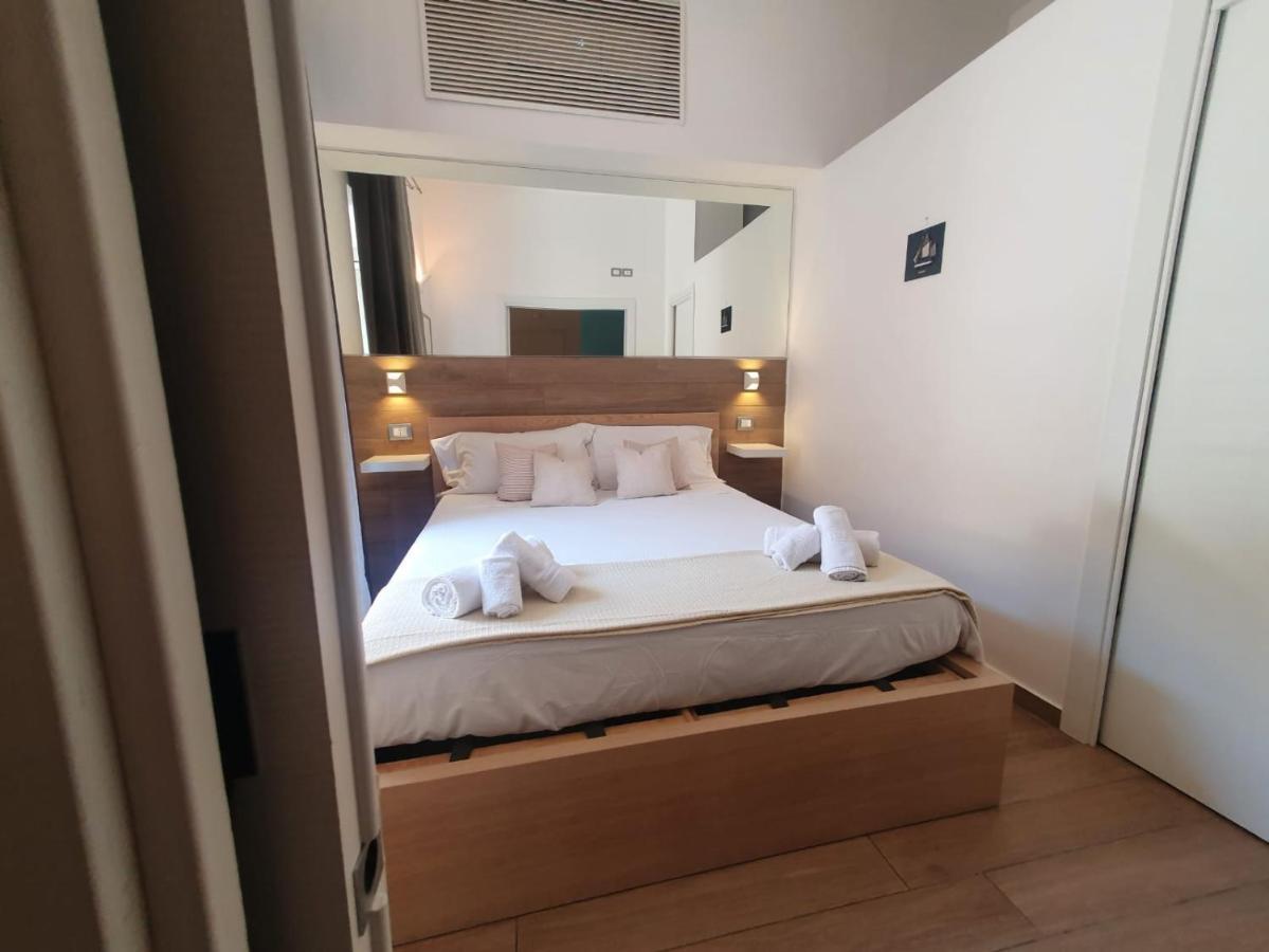 Casa Sofia- Fondi Vertice Rooms Buitenkant foto